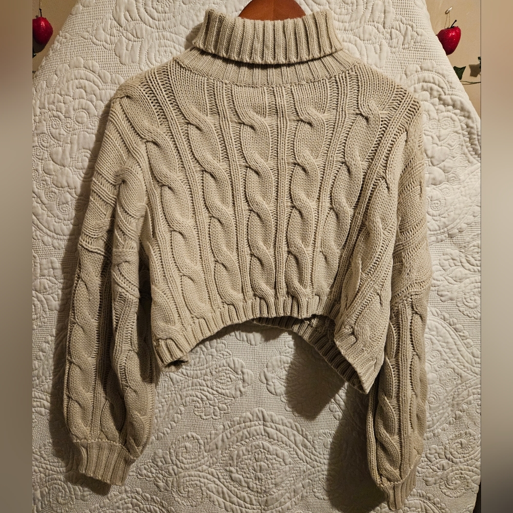 Cropped Turtleneck Cableknit Sweater